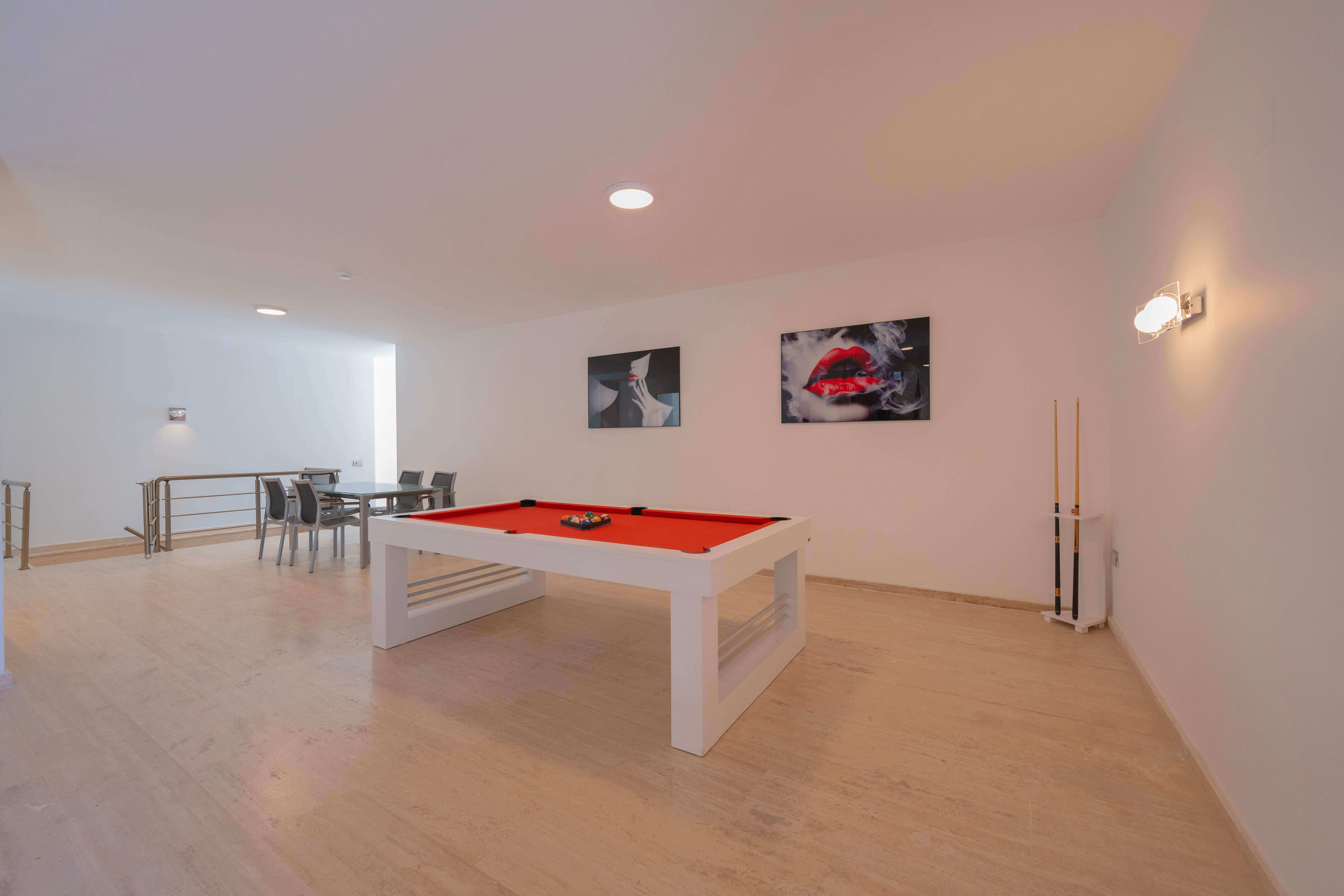 indoor 4