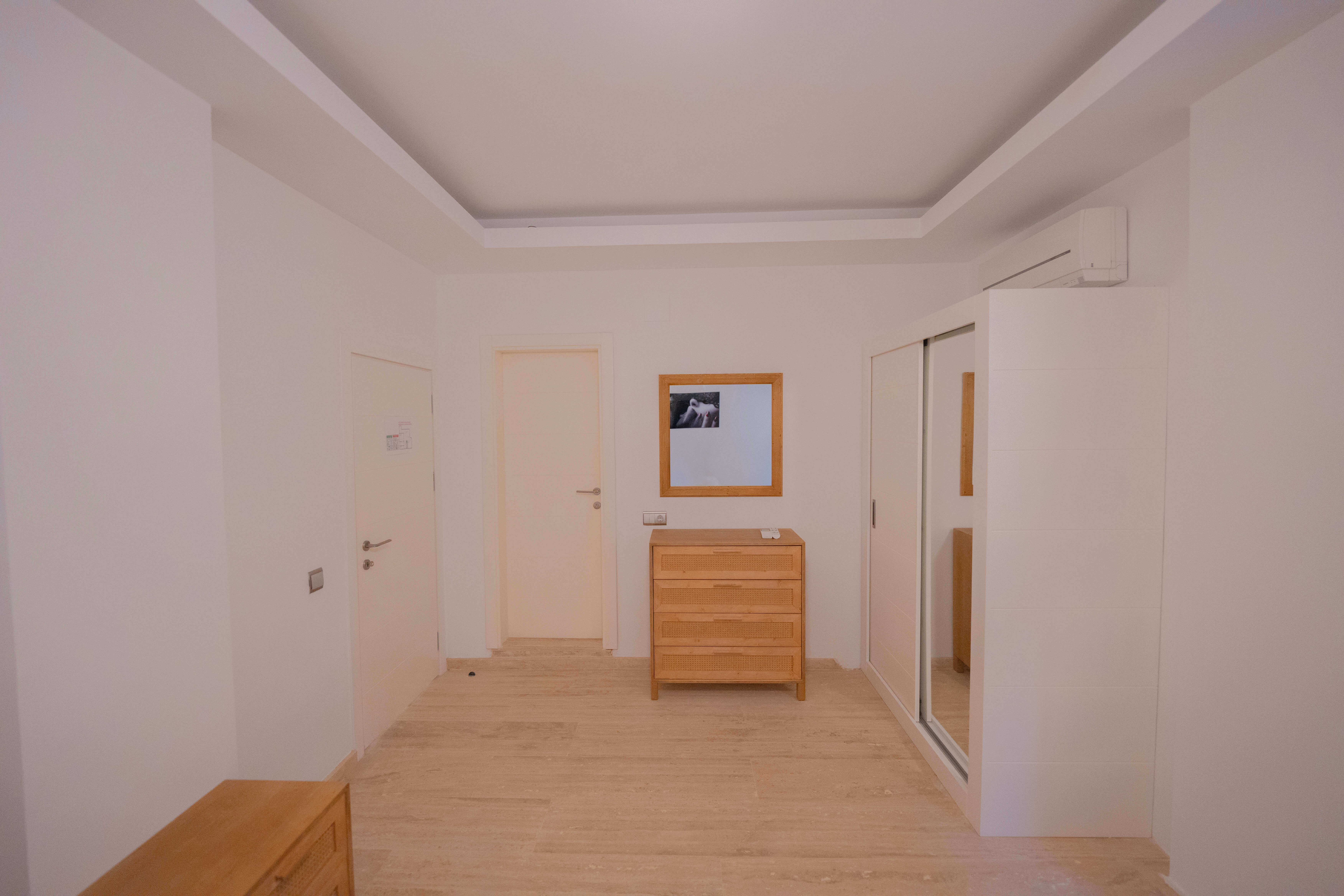 indoor 26