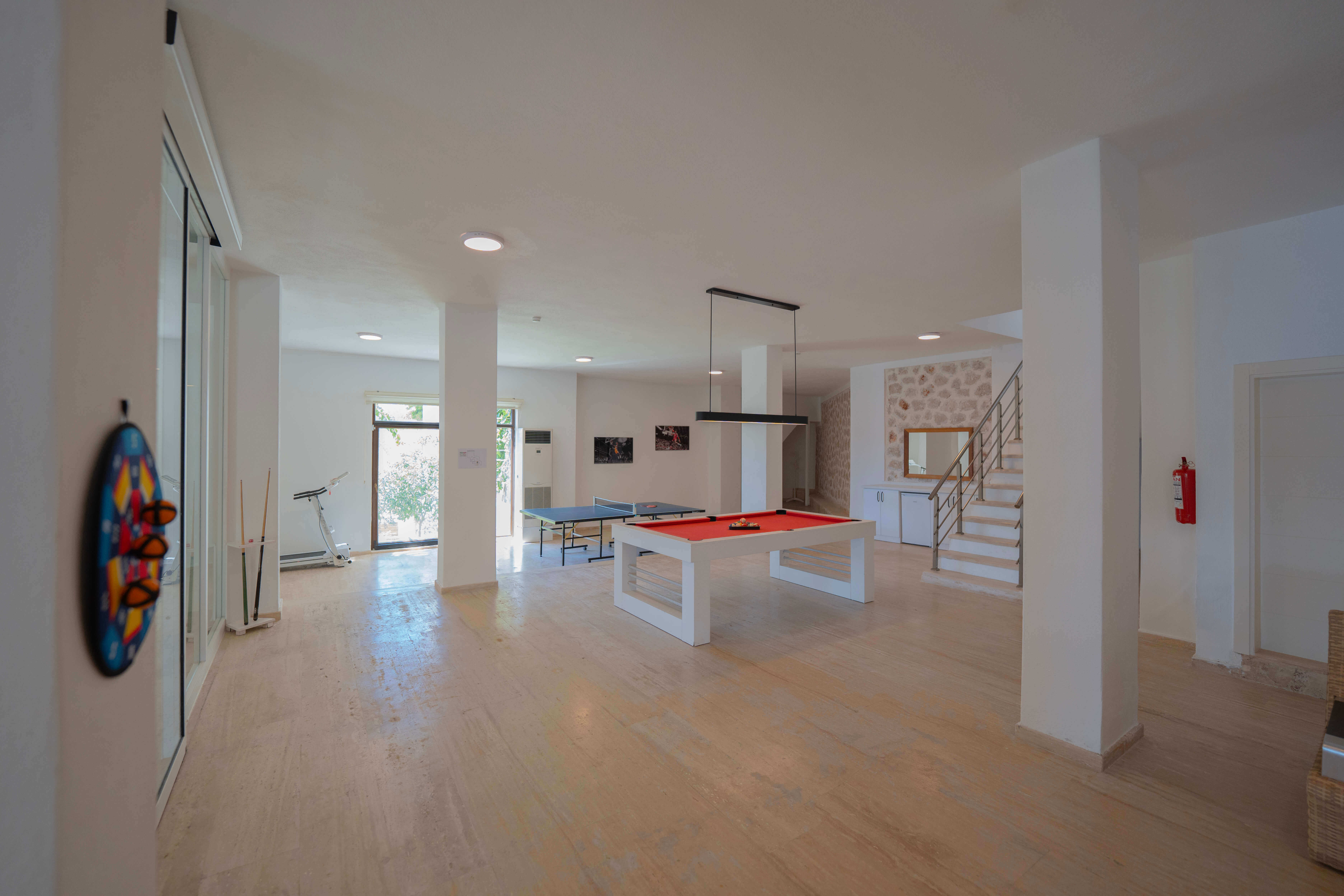 indoor 4